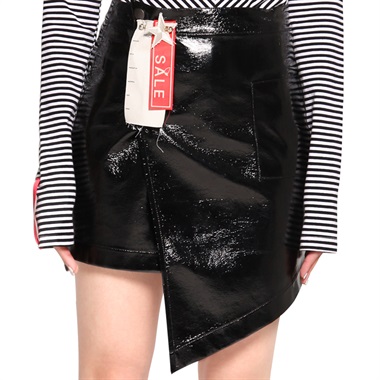 PLAYLOUNGE姜悦音POLLYANNA KEONG原创女装漆皮吊带装饰半身裙PL-tmall.com天猫