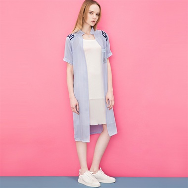 PLAYLOUNGE原创ZXL女装2017年夏季新品蓝色麻质长衬衫-tmall.com天猫